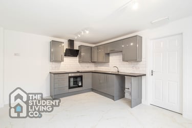 6 bed house, Mundy Close, Darley, Derby, DE13PU - Image 2
