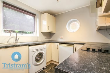 2 bed flat, Tonnelier Road, Dunkirk, Nottingham, NG72RW - Image 7