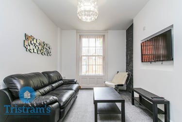 2 bed flat, Church Street, Lenton, Nottingham, NG72FF - Image 1