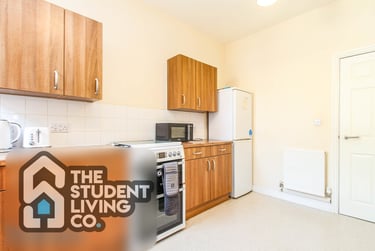 3 bed flat, Larkdale Street, Radford, Nottingham, NG74FZ - Image 7
