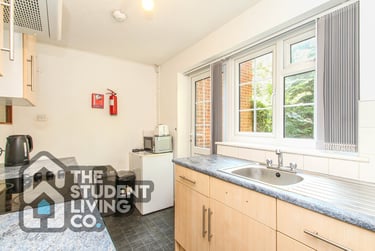 4 bed house, Bluecoat Close, Arboretum, Nottingham, NG14DP - Image 3
