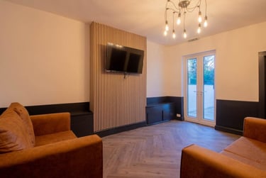 6 bed house, Fletcher Road, Beeston, Nottingham, NG92EL - Image 2