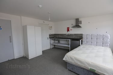 1 bed studio, Birkin Avenue, Hyson Green, Nottingham, NG75AR - Image 1