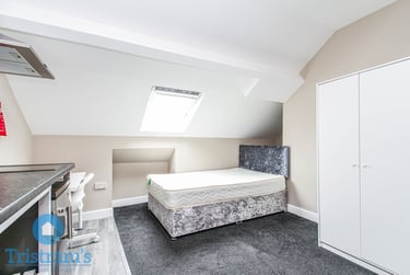 1 bed studio, Birkin Avenue, Hyson Green, Nottingham, NG75AR - Image 1