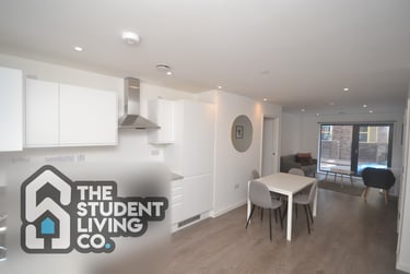2 bed house, Traffic Street, The Meadows, Nottingham, NG21NE - Image 1