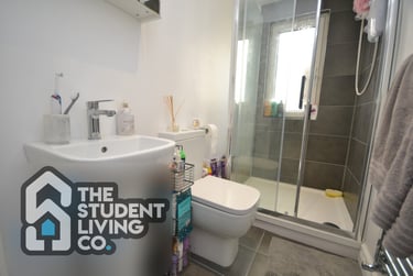8 bed house, Loughborough Road, West Bridgford, Nottingham, NG27JE - Image 11