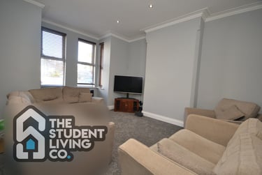 8 bed house, Loughborough Road, West Bridgford, Nottingham, NG27JE - Image 3