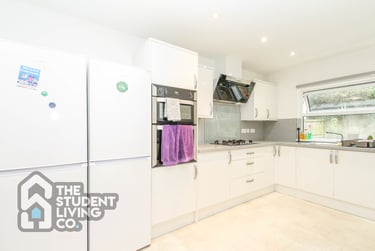 6 bed house, Lenton Boulevard, Lenton, Nottingham, NG72BZ - Image 2