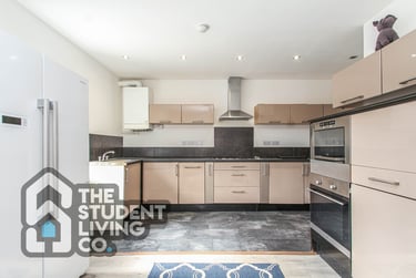 7 bed house, Cottesmore Road, Lenton, Nottingham, NG71QE - Image 2