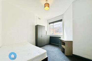 8 bed house, Derby Grove, Radford, Nottingham, NG71PE - Image 12