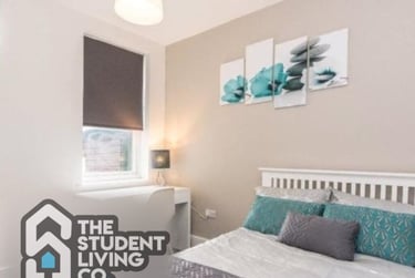 6 bed house, Harlaxton Drive, Lenton, Nottingham, NG71JE - Image 4