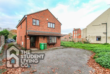 4 bed house, Wollaton Road, Lenton, Nottingham, NG81FE - Image 1
