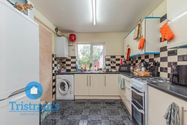 4 bed house, Ranelagh Grove, Wollaton, Nottingham, NG81HU - Image 2