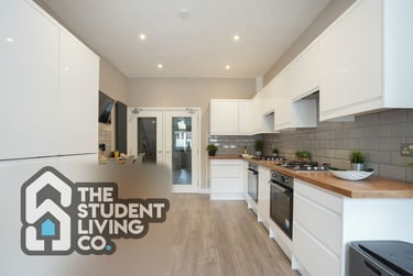 9 bed house, Larkdale Street, Radford, Nottingham, NG74FZ - Image 4
