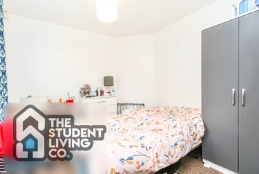 6 bed house, Charnock Avenue, Lenton, Nottingham, NG81AE - Image 9