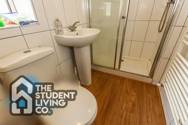 6 bed house, Harlaxton Drive, Lenton, Nottingham, NG71JA - Image 9