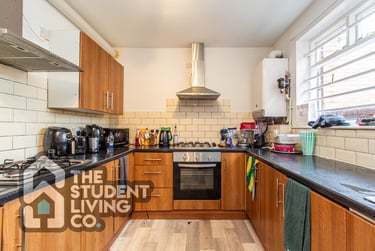 7 bed flat, Annesley Grove, Arboretum, Nottingham, NG14GU - Image 15