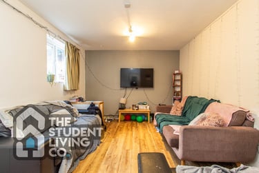 7 bed flat, Annesley Grove, Arboretum, Nottingham, NG14GU - Image 3