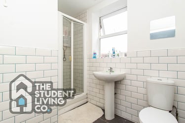 7 bed flat, Annesley Grove, Arboretum, Nottingham, NG14GU - Image 12