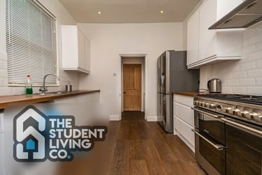5 bed house, Noel Street, Hyson Green, Nottingham, NG76AU - Image 2