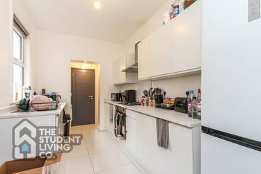 4 bed house, Watkin Street, Hockley, Nottingham, NG31DL - Image 2
