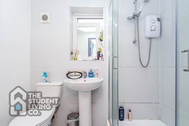 4 bed house, Watkin Street, Hockley, Nottingham, NG31DL - Image 8