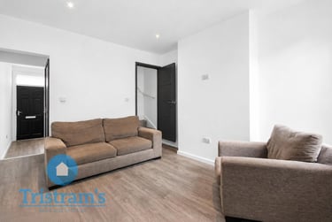 2 bed house, Russell Road, Forest Fields, Nottingham, NG76GW - Image 4