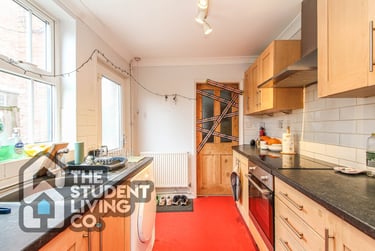 4 bed house, Marlborough Road, Beeston, Nottingham, NG92HG - Image 3