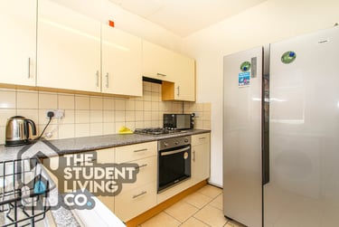 5 bed house, Radcliffe Mount, West Bridgford, Nottingham, NG25FY - Image 3