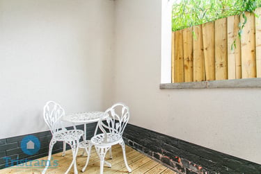 2 bed flat, Henry Road, Lenton, Nottingham, NG72DR - Image 3