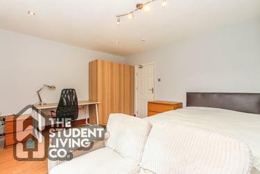 6 bed house, City Road, Dunkirk, Nottingham, NG72JL - Image 10