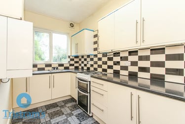 6 bed house, Thorncliffe Road, Carrington, Nottingham, NG35BQ - Image 2