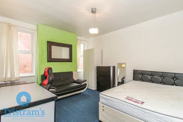 6 bed house, Thorncliffe Road, Carrington, Nottingham, NG35BQ - Image 10