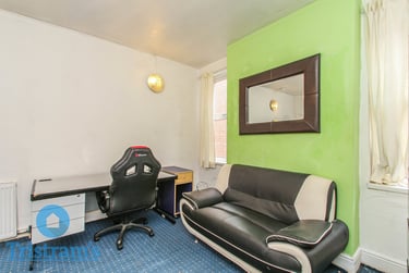6 bed house, Thorncliffe Road, Carrington, Nottingham, NG35BQ - Image 11