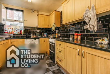 4 bed house, Leslie Road, Forest Fields, Nottingham, NG76PR - Image 5