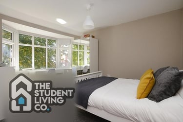 6 bed house, Harrington Drive, Lenton, Nottingham, NG71JL - Image 1