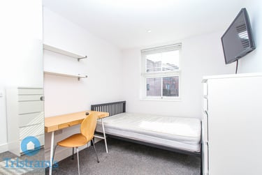 3 bed flat, Derby Road, Arboretum, Nottingham, NG15BB - Image 2