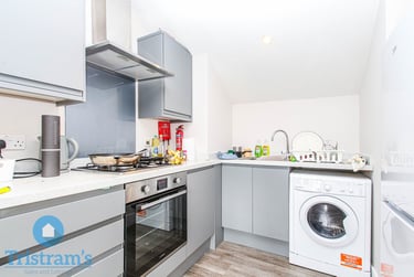 2 bed flat, Derby Road, Arboretum, Nottingham, NG15BB - Image 2