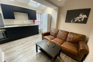 3 bed flat, William Road, West Bridgford, Nottingham, NG27QD - Image 4