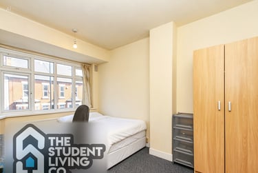 4 bed house, Lace Street, Dunkirk, Nottingham, NG72JT - Image 2