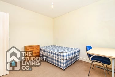 6 bed house, Derby Grove, Radford, Nottingham, NG71PE - Image 13
