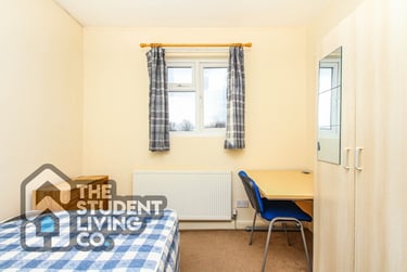 6 bed house, Derby Grove, Radford, Nottingham, NG71PE - Image 9