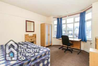 4 bed house, Beeston Road, Dunkirk, Nottingham, NG72JP - Image 2