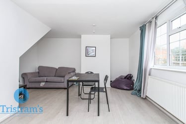 2 bed house, Goldswong Terrace, Arboretum, Nottingham, NG34HB - Image 3