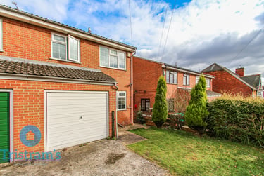 2 bed house, Goldswong Terrace, Arboretum, Nottingham, NG34HB - Image 1