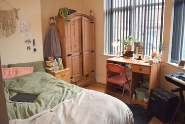 6 bed house, Barnsfold Avenue, Fallowfield, Manchester, M146FJ - Image 1