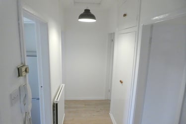 2 bed flat, Wilmslow Road, Didsbury, Manchester, M202RH - Image 2
