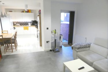 6 bed house, Monica Grove, Burnage, Manchester, M192BN - Image 1