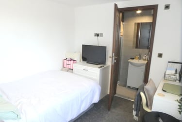6 bed house, Monica Grove, Burnage, Manchester, M192BN - Image 6