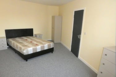 2 bed flat, Yew Tree Road, Withington, Manchester, M203FG - Image 5
